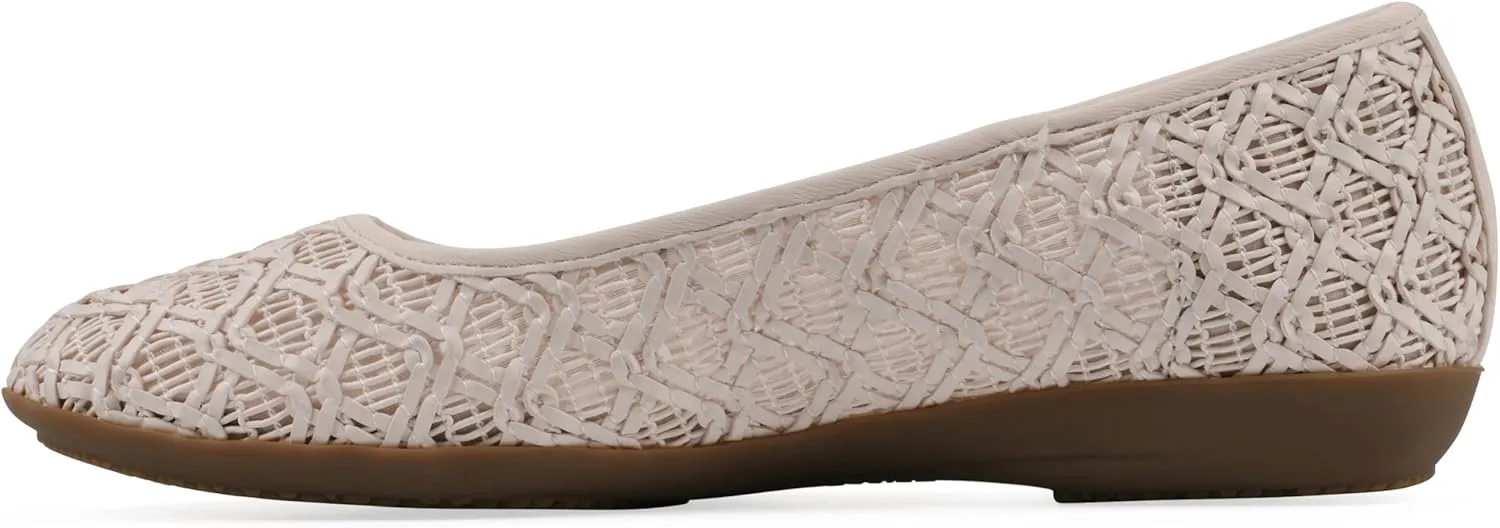 CLIFFS BY WHITE MOUNTAIN Women's Cariann Woven Ballet Flat