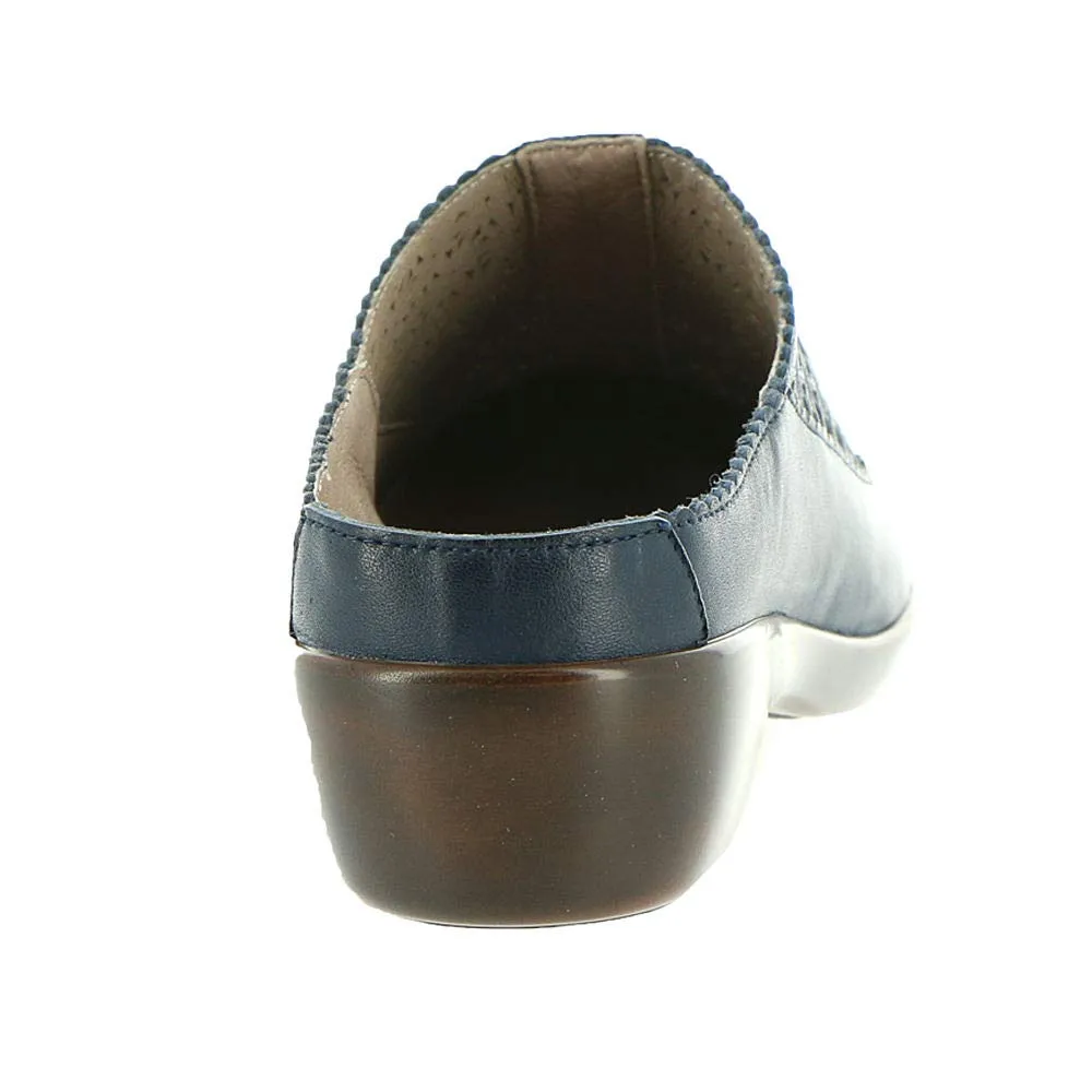 Easy Spirit womens Dusk Mule, Blue 400, 9 X-Wide US