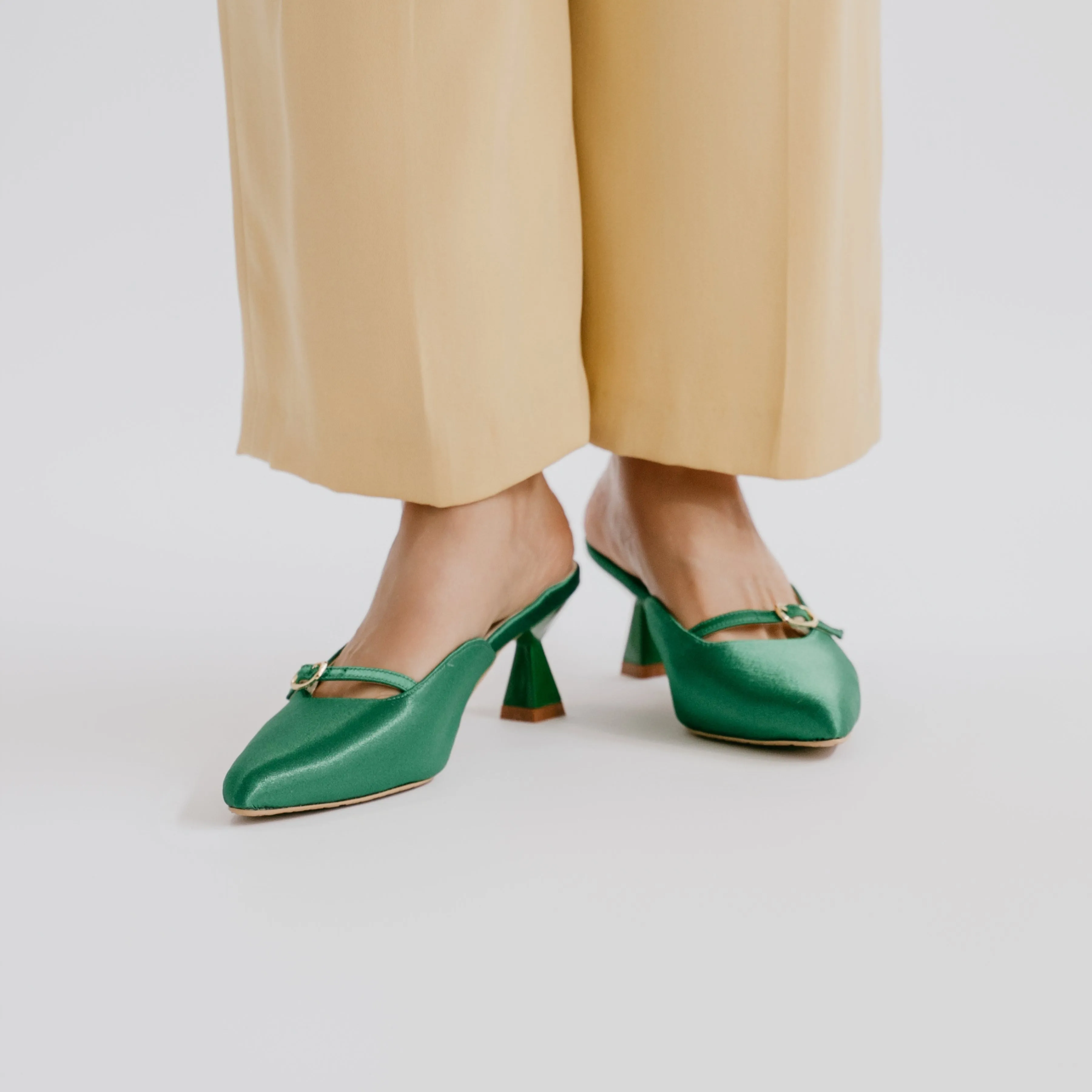 LEIA Sculpted Heel Pointy Mules - Emerald