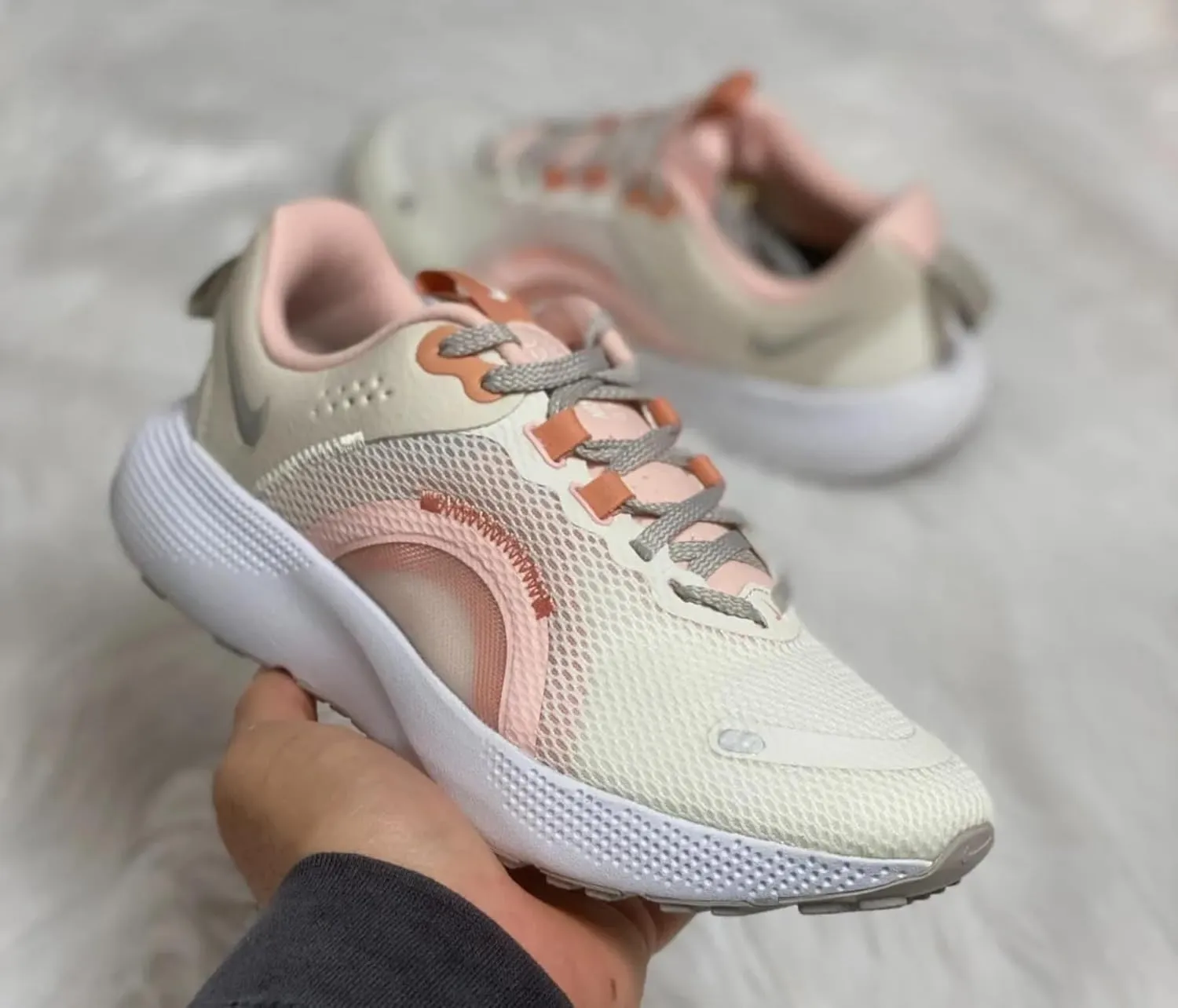 Nike Women's React Escape Run 2 Running Shoes