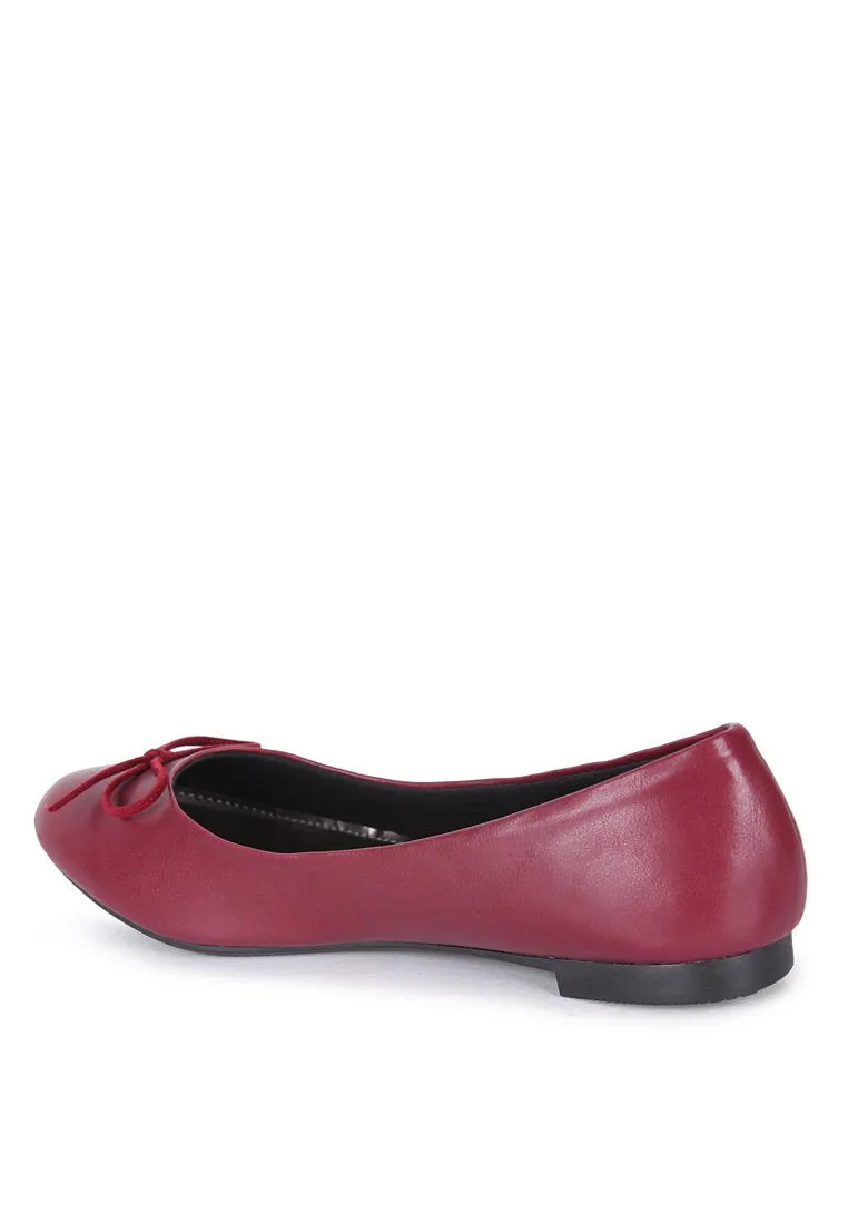 Round Toe Flat Shoes - Maroon