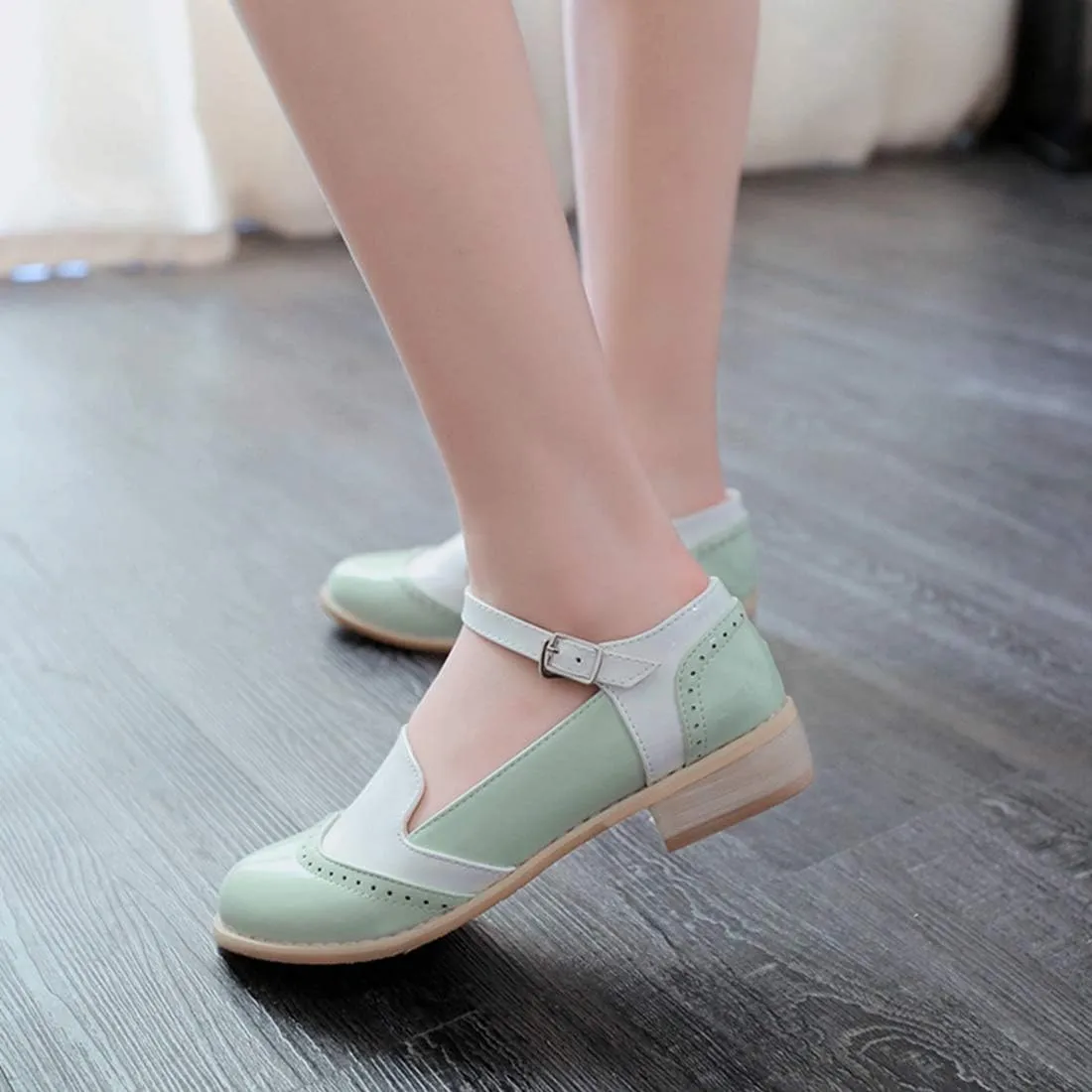 VOKLIN Women's Two Tone Flat Mary Jane Oxford Shoes Wingtip Buckle Low Heel Vintage Saddle Oxfords Brogues