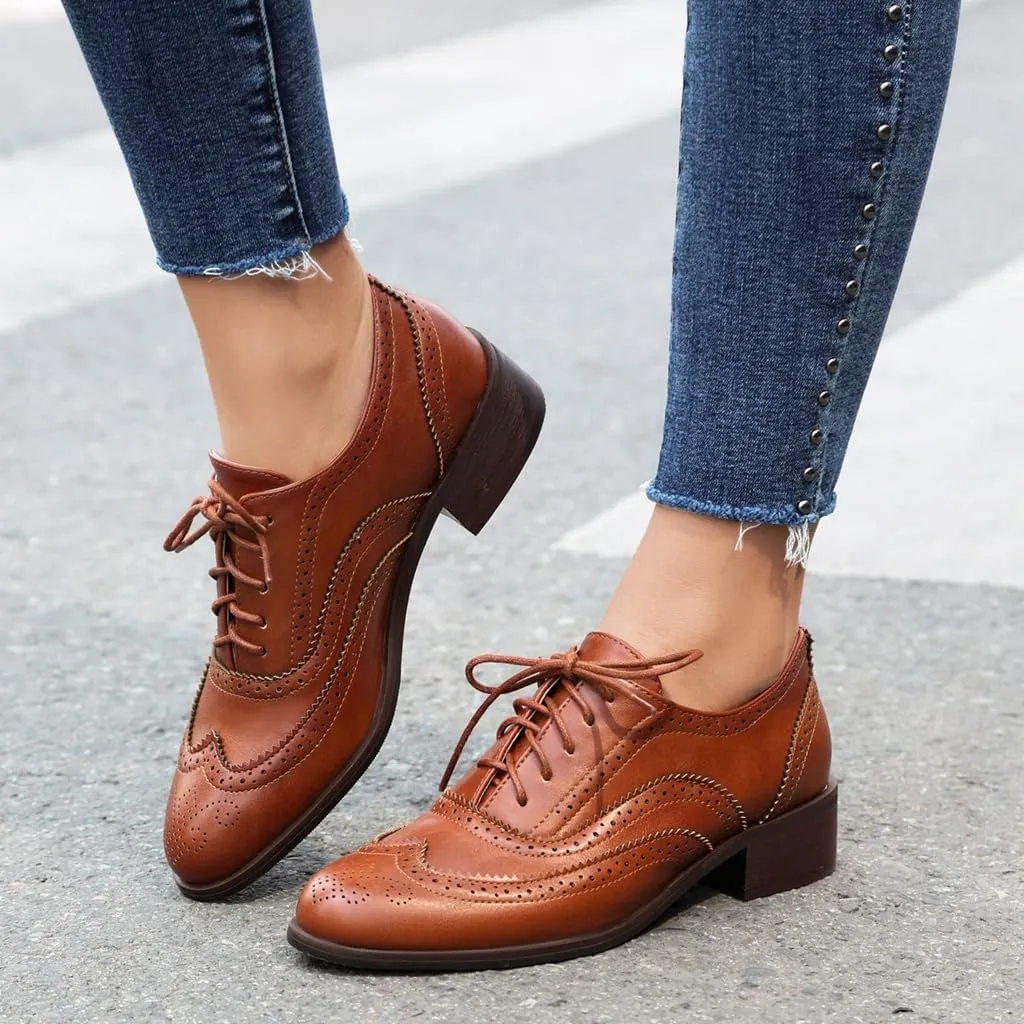 Women's Flat Saddle Oxford Shoes Two Toned Wingtip Perforated Lace Up Low Heel School Uniform Oxfords Brogues