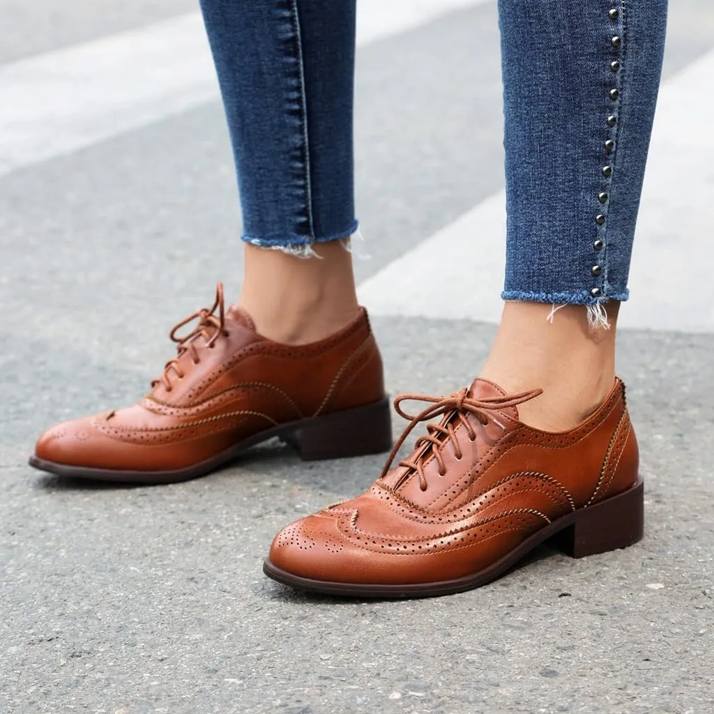 Women's Flat Saddle Oxford Shoes Two Toned Wingtip Perforated Lace Up Low Heel School Uniform Oxfords Brogues